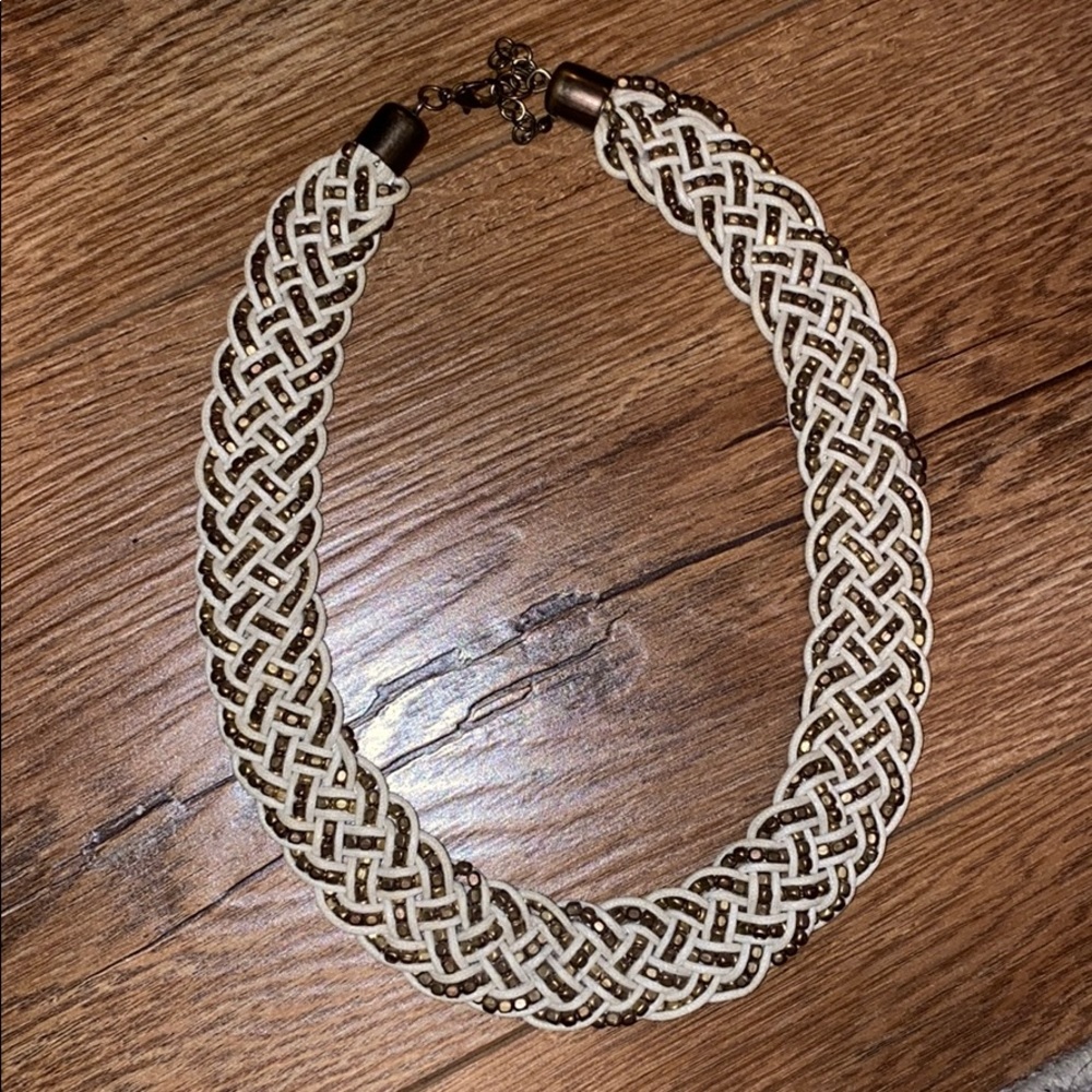 White and gold beaded necklace